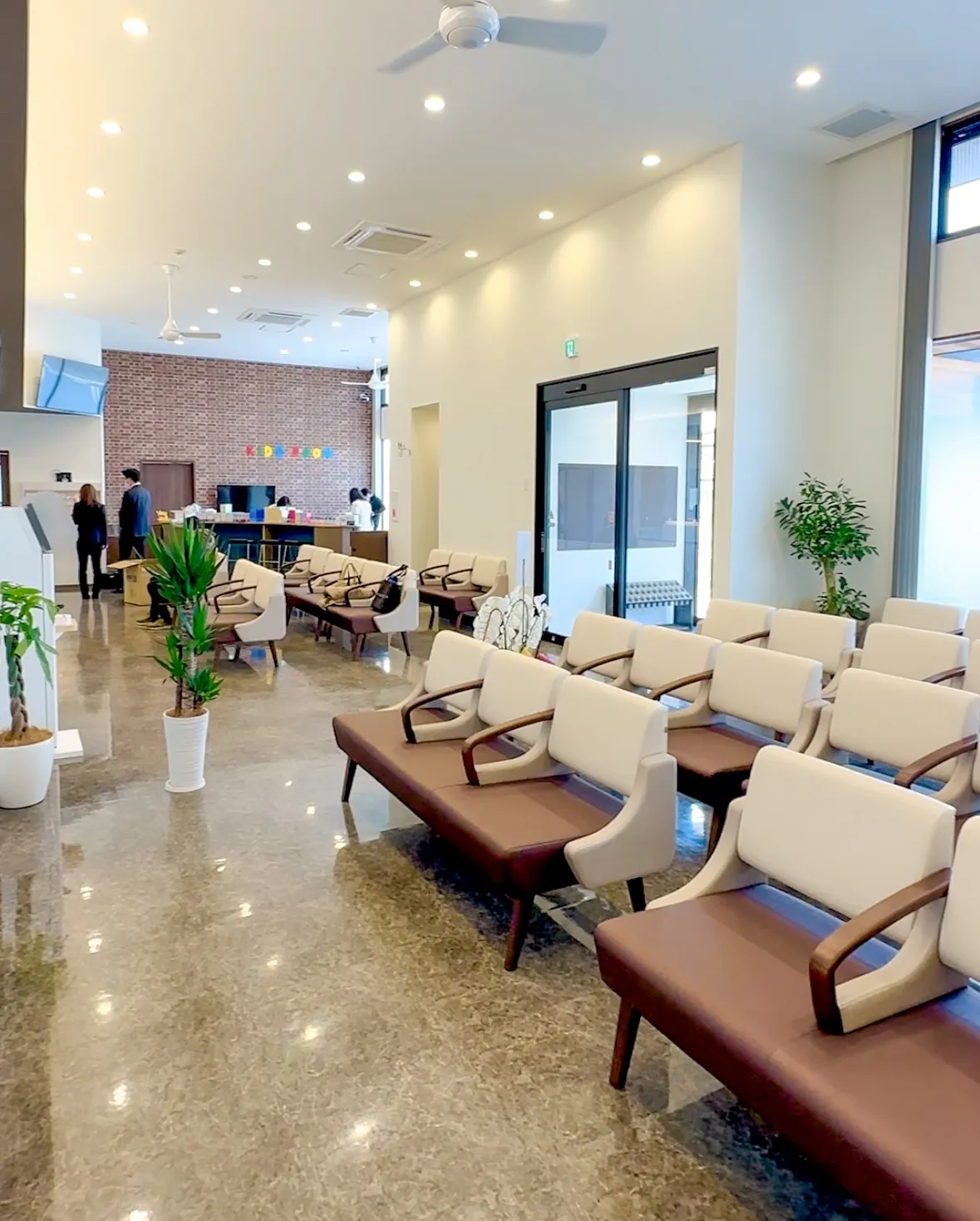 4月カレンダーです🌸