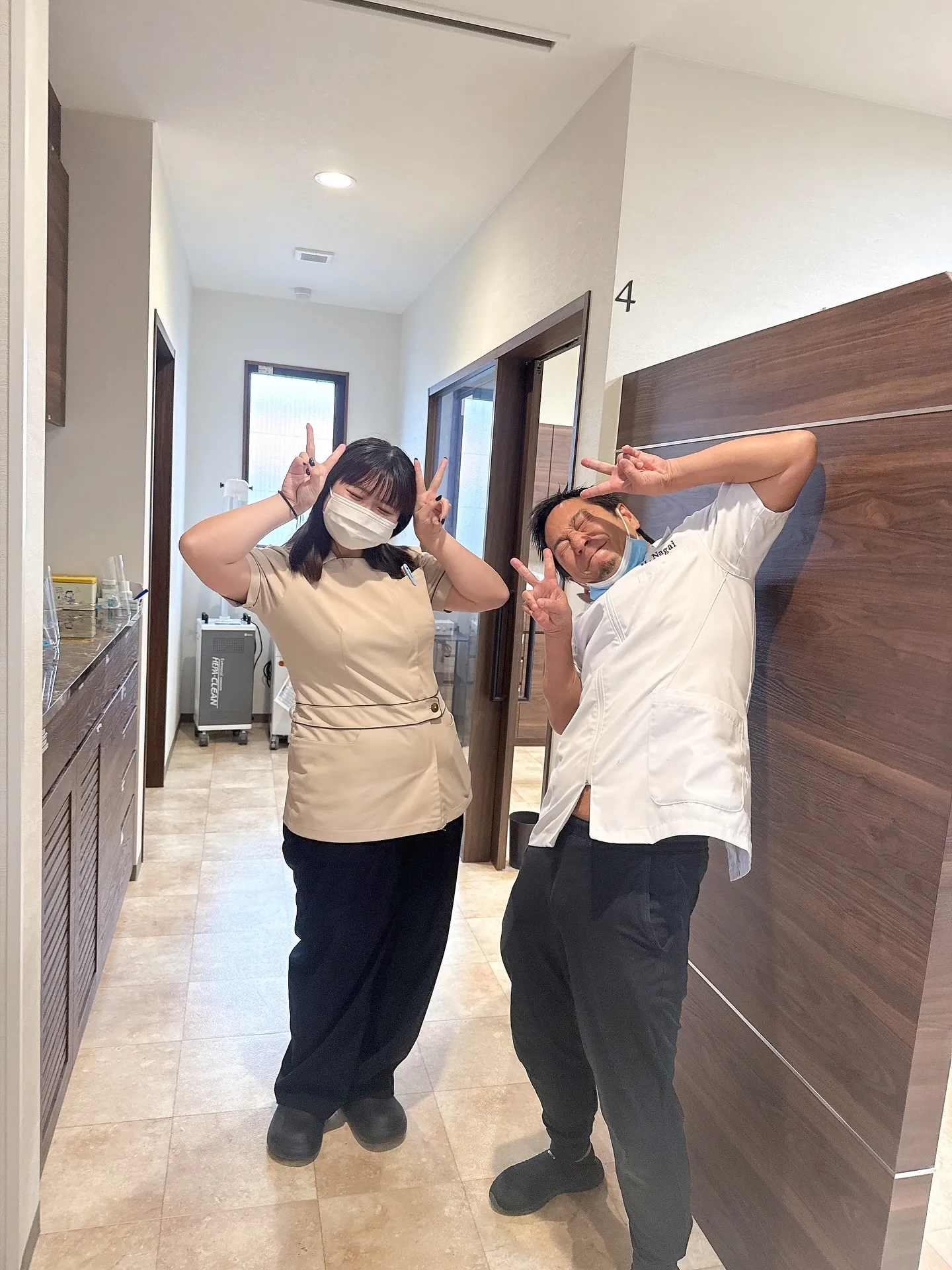 先生だけ違う😂