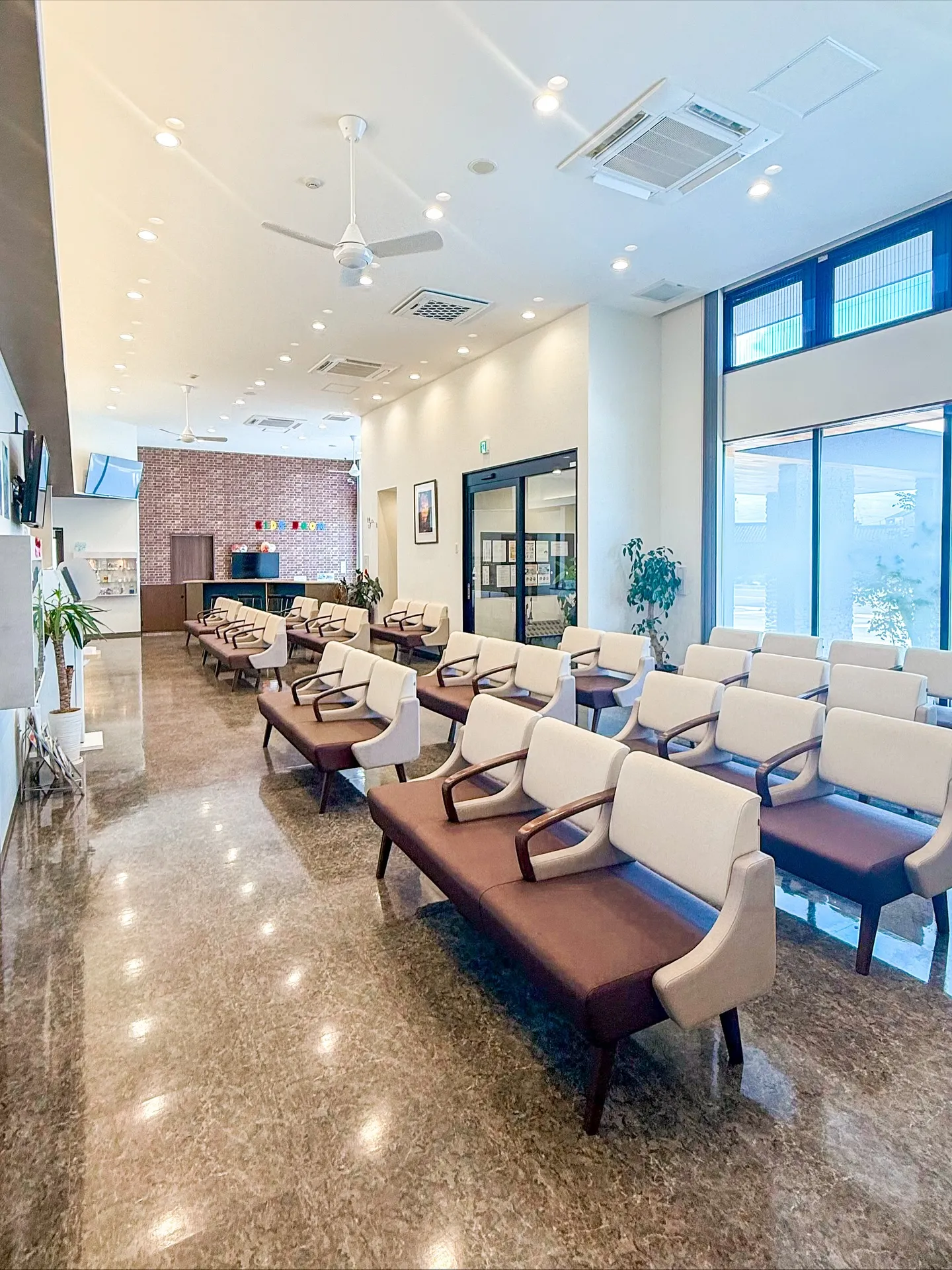 キッズスペースに絵本が仲間入りしました🧸💕