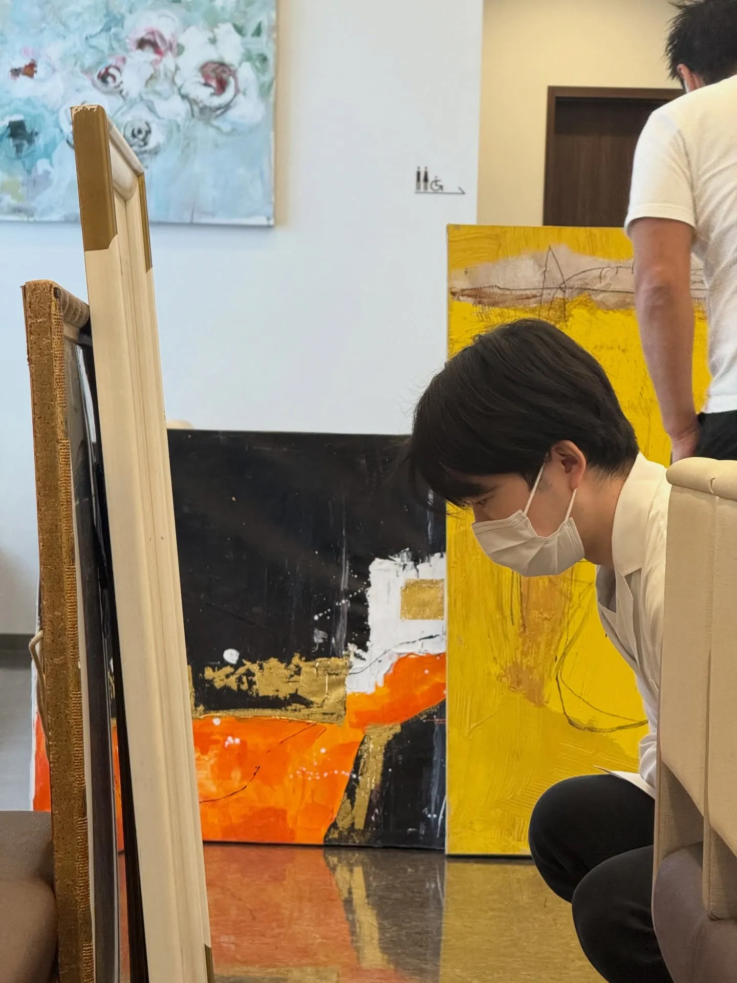 数ヶ月に一度、飾っている絵を変えています🖼️